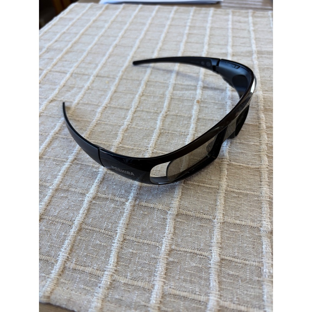 Toshiba Real 3D Active Glasses Model FPT-AG01